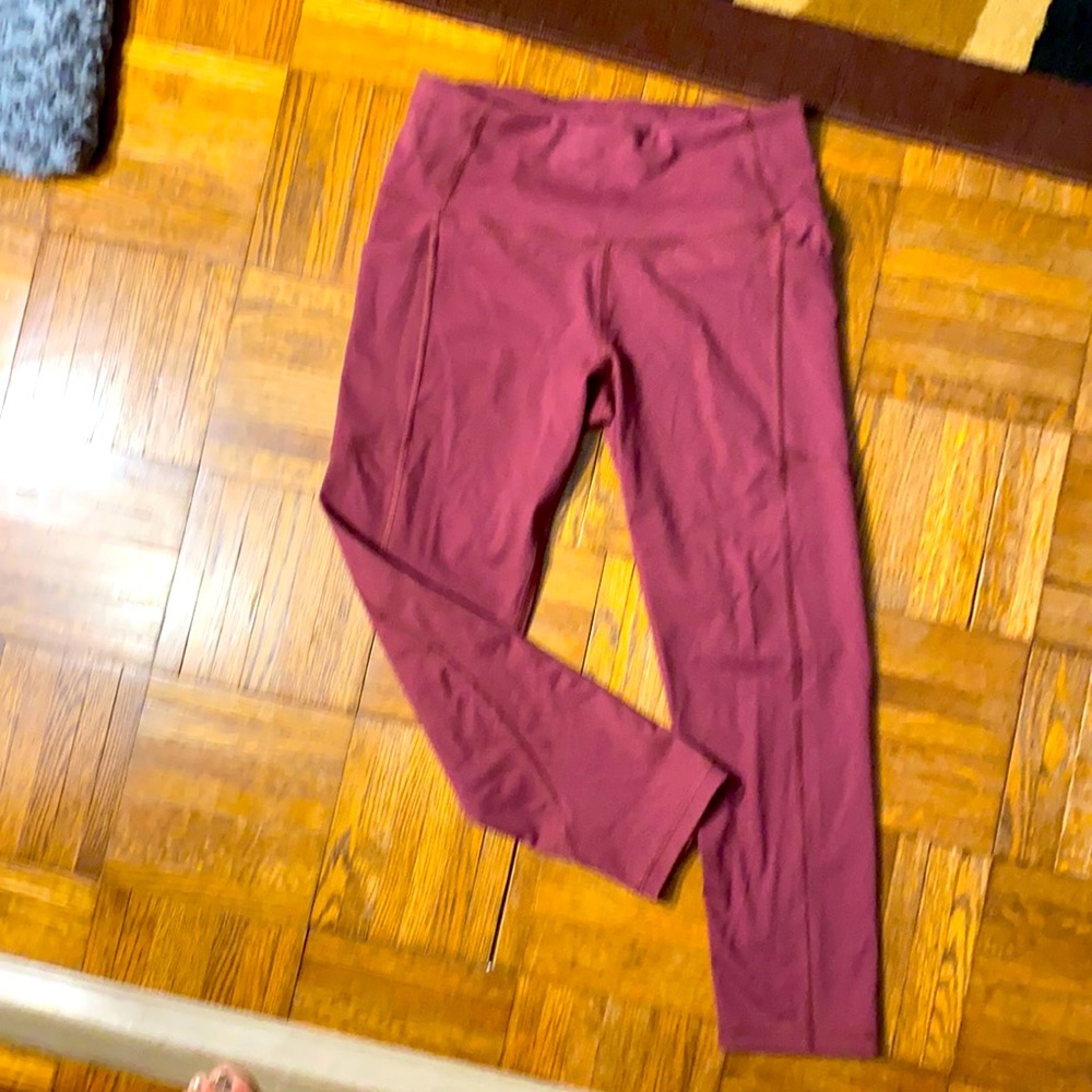 Knockout by Victoria’s Secret Crop Legginngs